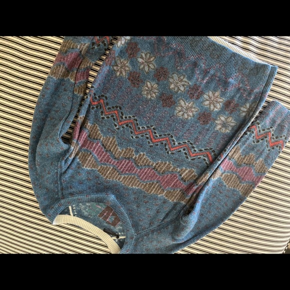 Sweater - Picture 3 of 4